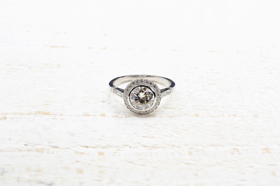 Bottazzi Blondeel Bague Diamant Entourage Vintage En Platine Bagues Vintage Et De Creation